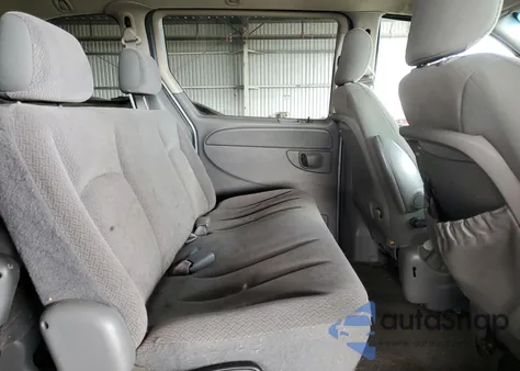 2006 Chrysler Town & Country из США, поврежденный, VIN 1A4GP45R46B702807